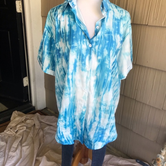 NWT C+D+M turq tiedye button up blouse - Picture 2 of 4